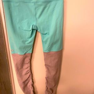 Cute ALO Yoga Leggings